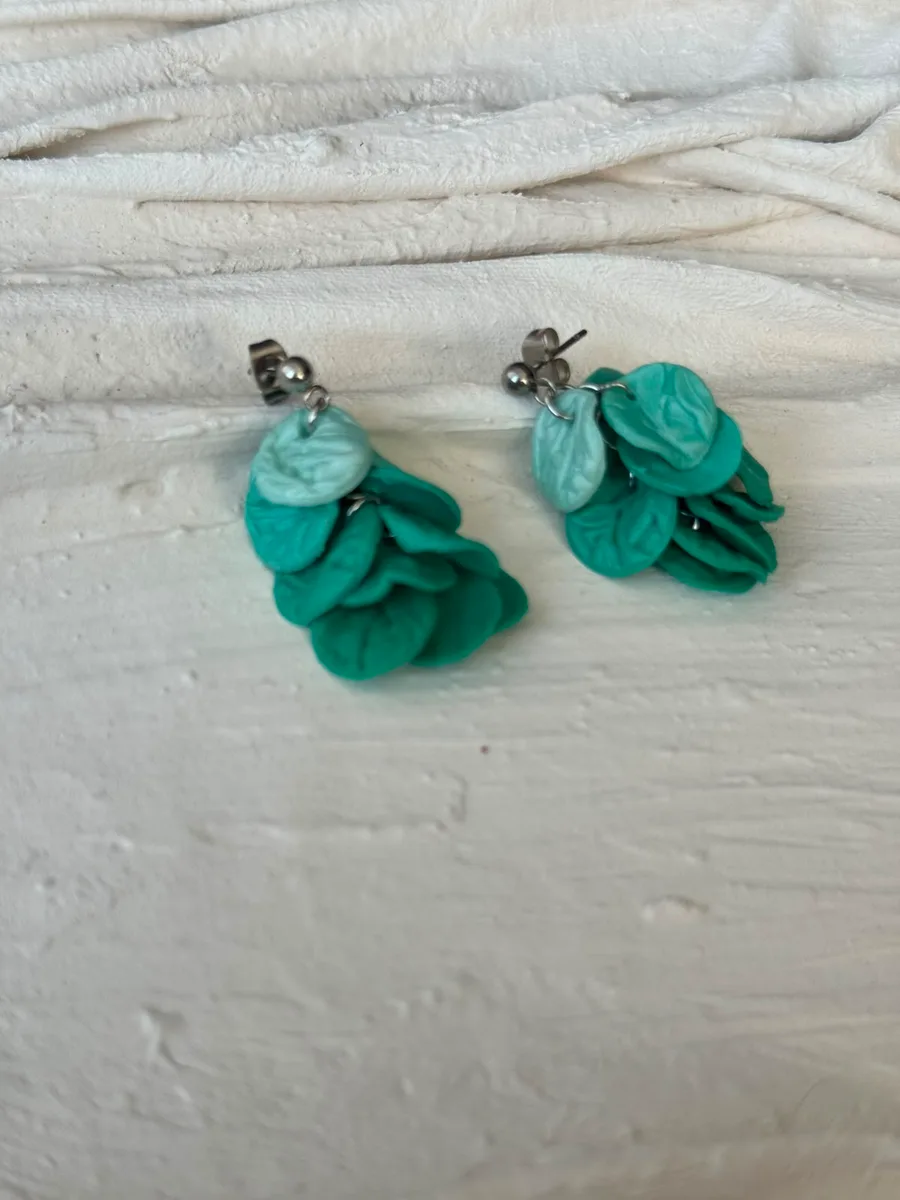 Demet — Lavinia Clay Design el yapımı tasarım
