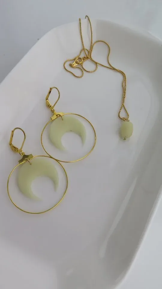 Karanlıkta parlayan taşlarıyla yeni koleksiyonumuz 'Lenora' — Lavinia Clay Design el yapımı tasarım